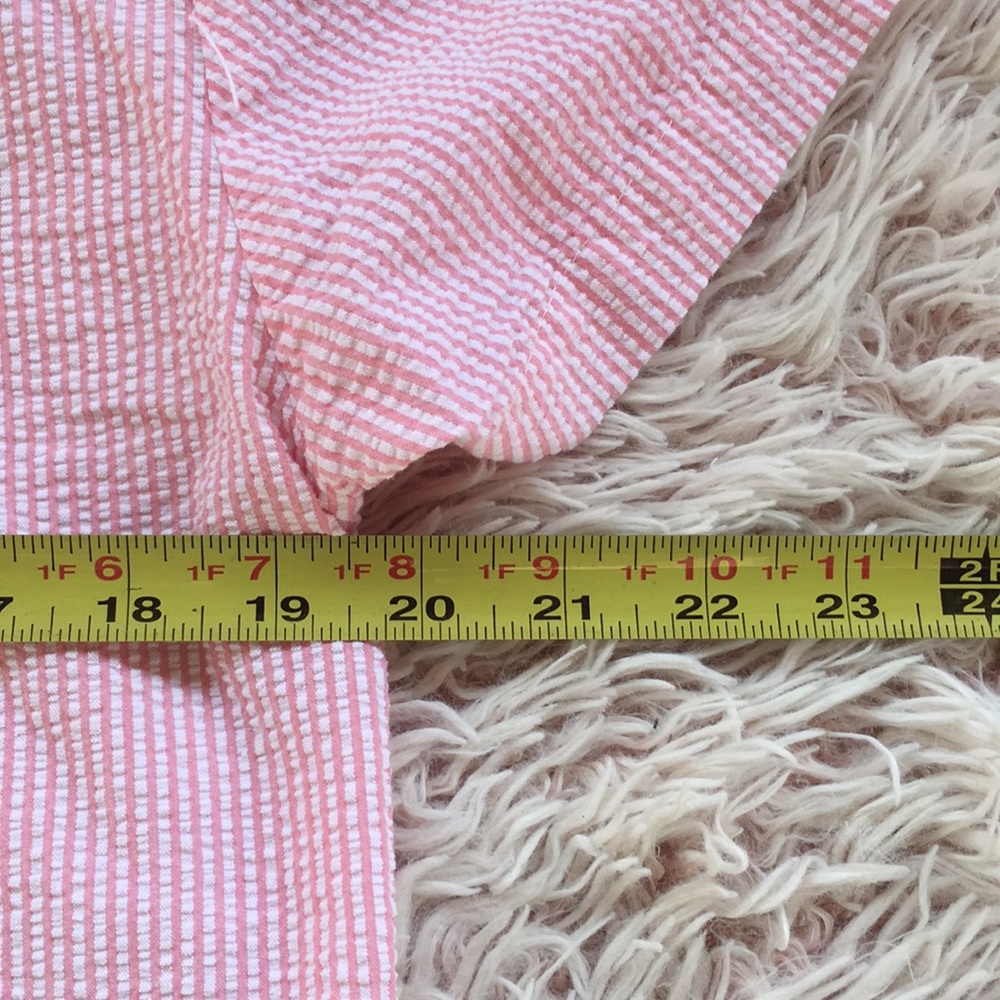 🌴VTG pink seersucker embroidered button down top - Picture 7 of 8